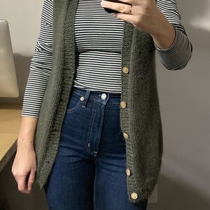 Vintage Sleeveless knitted vest color taupe-kakii size M-L